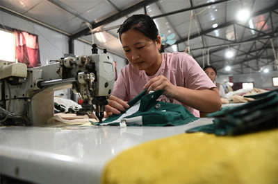 河北館陶:鄉(xiāng)村微工廠促就業(yè)