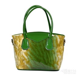 19年專注PU女士手袋定制加工——義烏志豪皮具廠的專業箱包制造之路